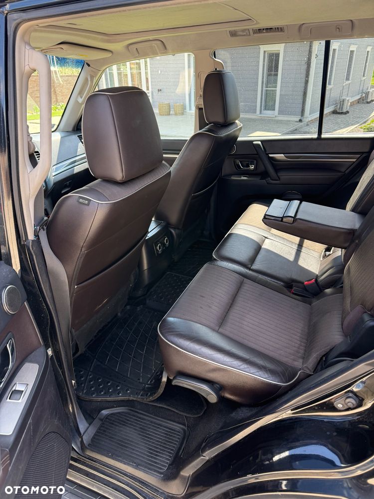 Mitsubishi Pajero 3.2 DID Intense - 11