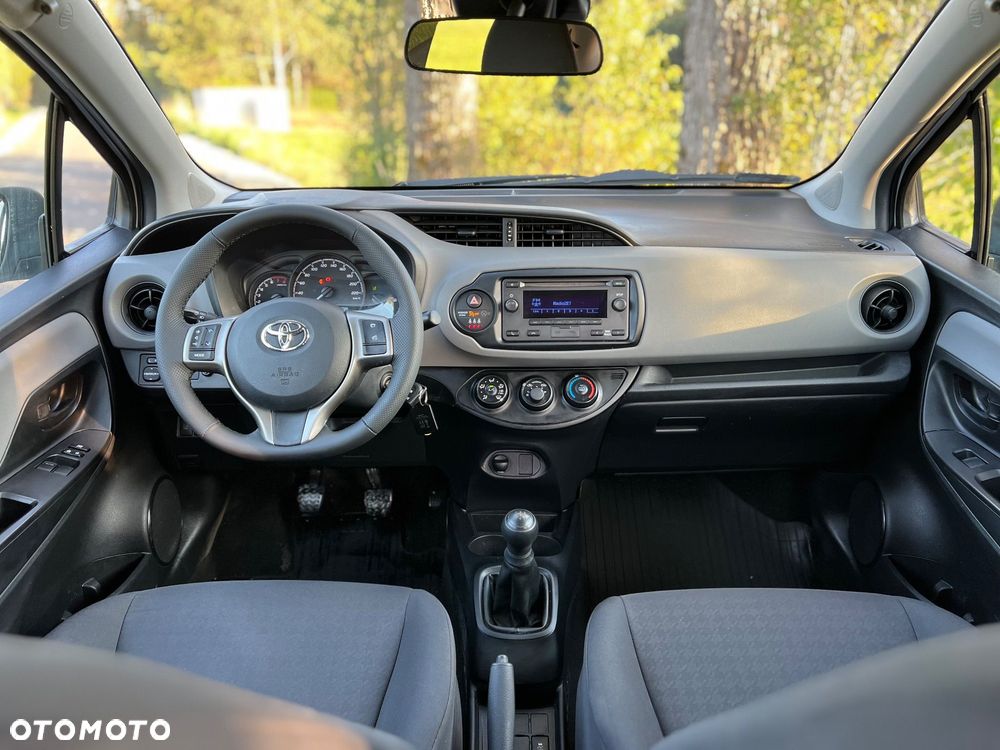 Toyota Yaris - 23