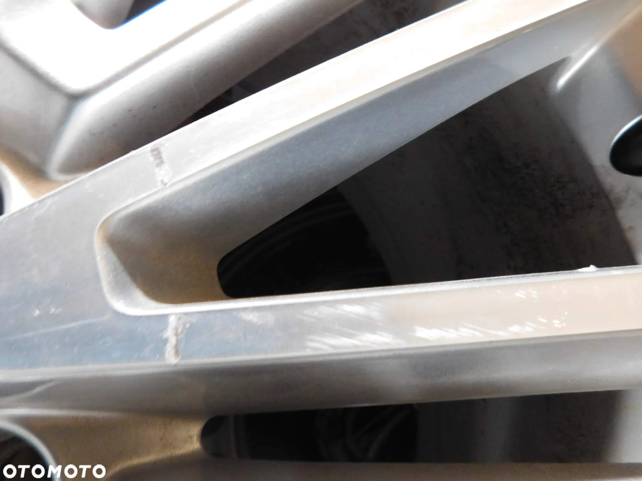 felga alu aluminiowa AUDI A8 D4 4H0 BBS 9Jx21 - 17