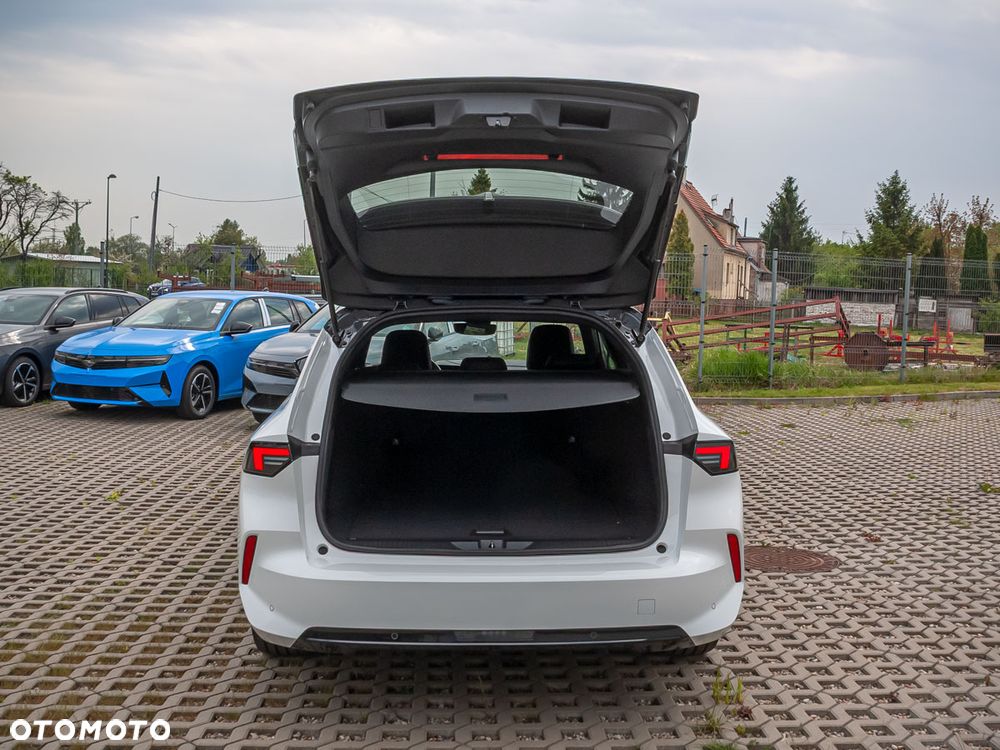 Opel Astra 1.2 T mHEV Ultimate S&S eDTC - 10