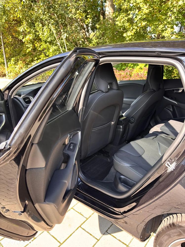 Volvo V40 D4 Geartronic Summum - 24