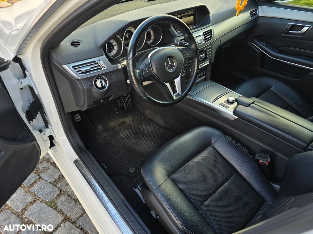 Mercedes-Benz E 300 BLUETEC - 12
