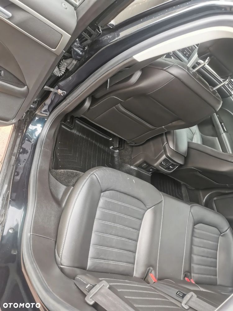 Ford Fusion - 12