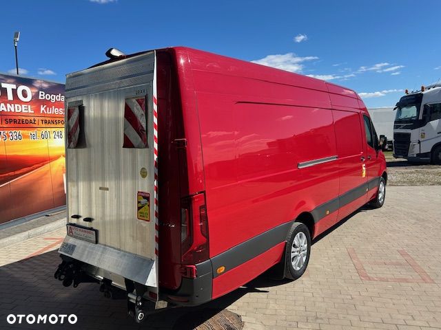 Mercedes-Benz Sprinter 319 - 4
