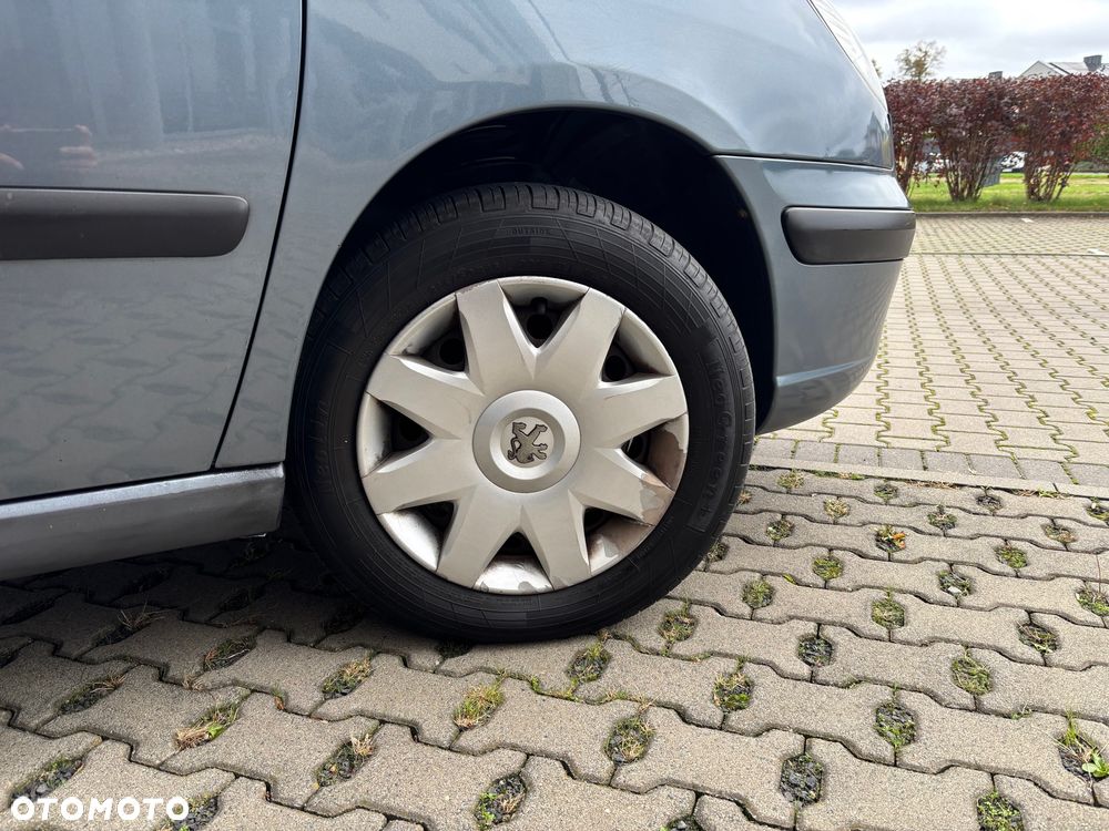 Peugeot 807 2.0 HDi Premium - 17