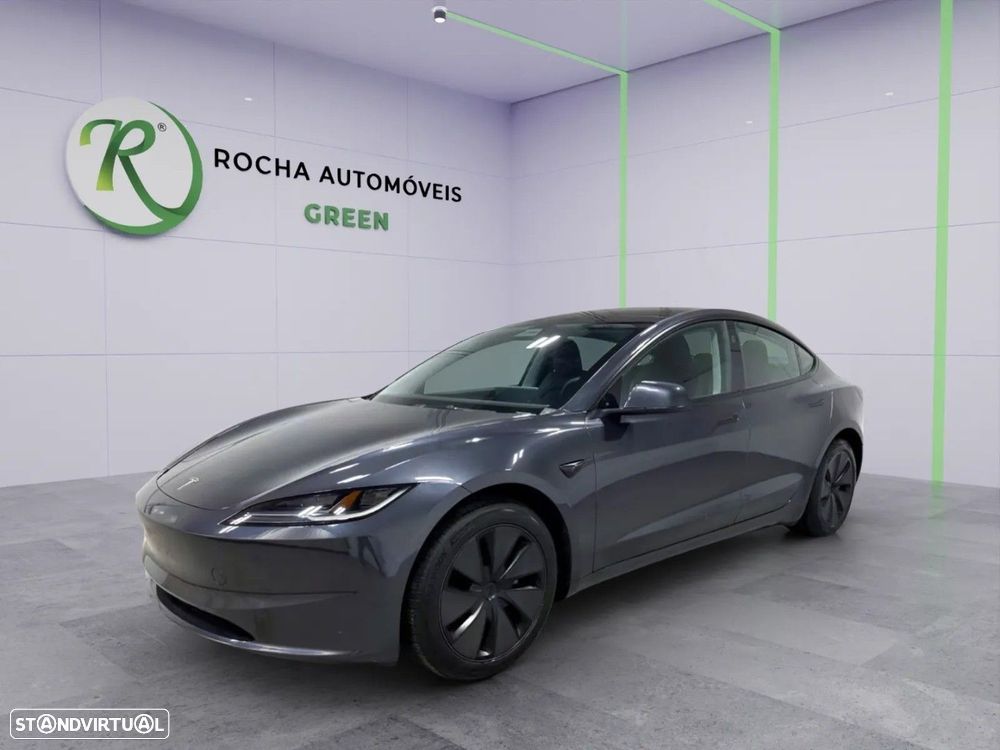 Tesla Model 3 - 1