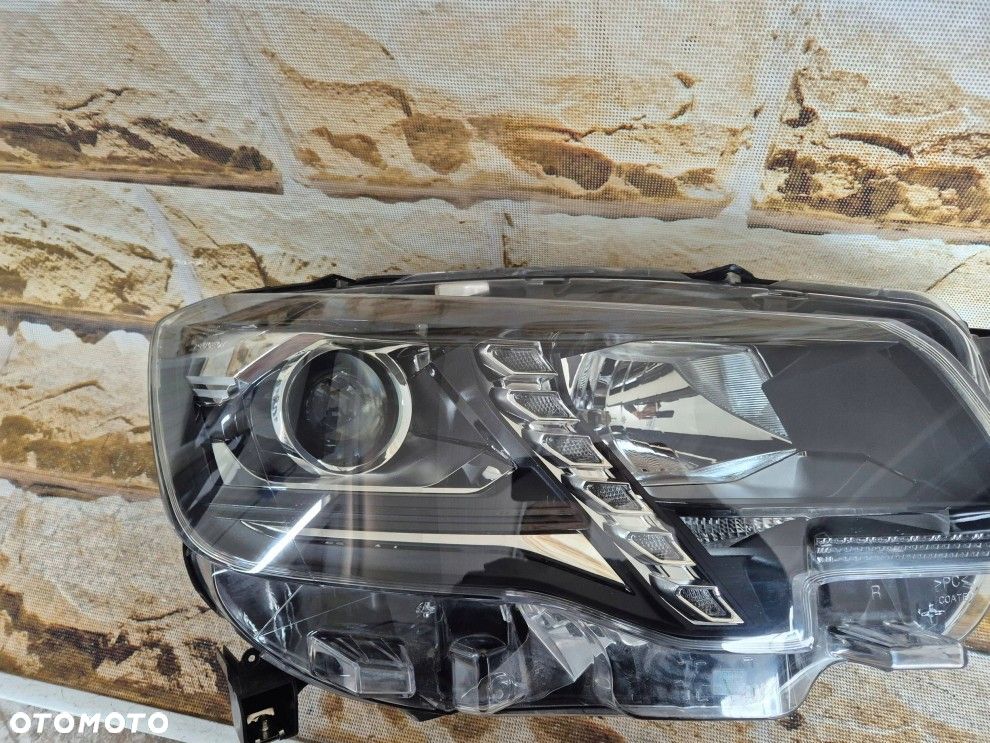 Reflektor Przód strona prawa Peugeot Partner III 90146218 rifter - 9