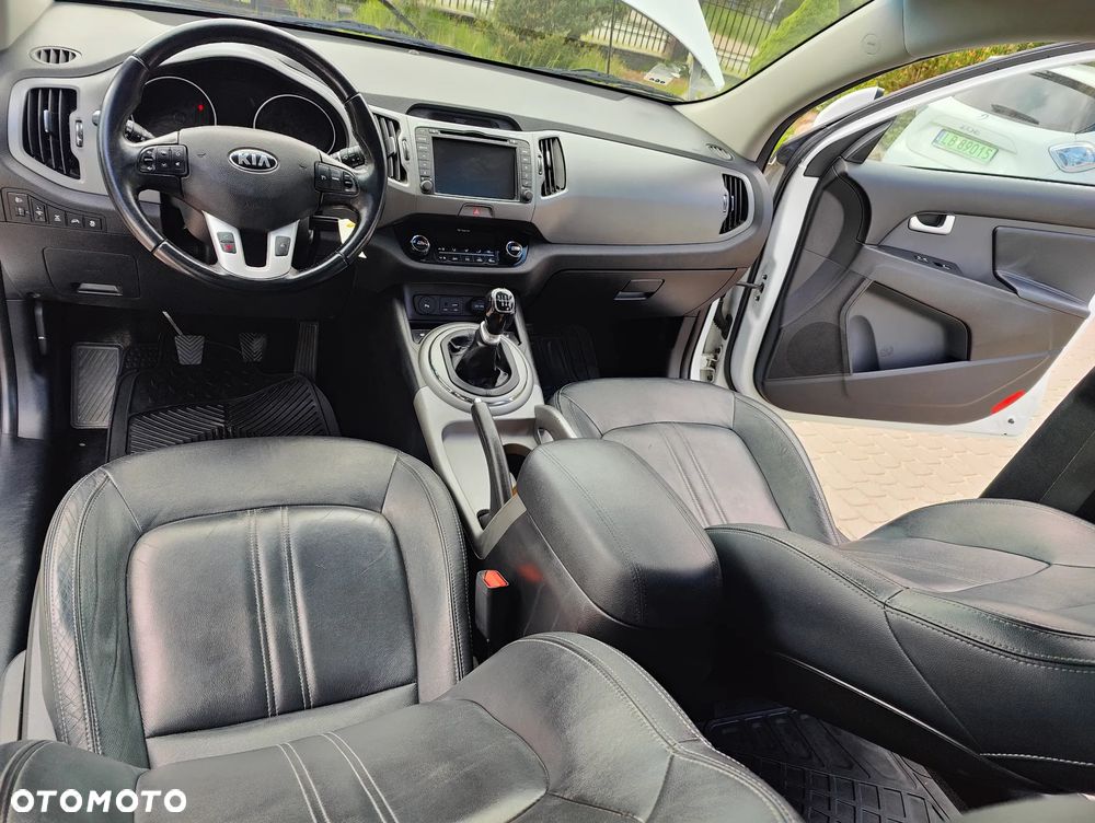 Kia Sportage 2.0 CRDI 4WD Dream-Team Edition - 11