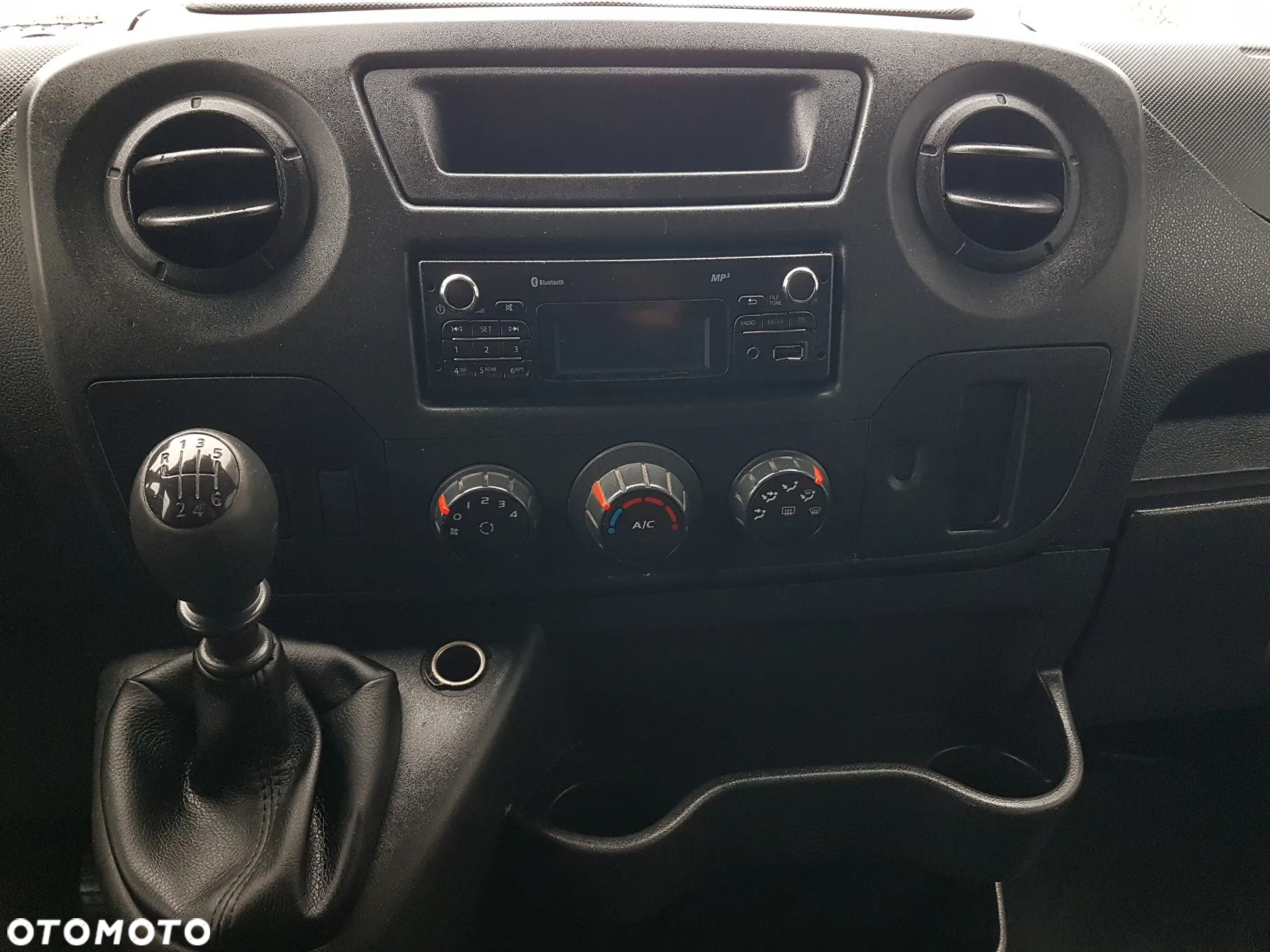 Renault MASTER KONTENER 8EP 4,21x2,23x2,22 KLIMA MANUAL KRAJOWY 6-BIEGÓW - 10