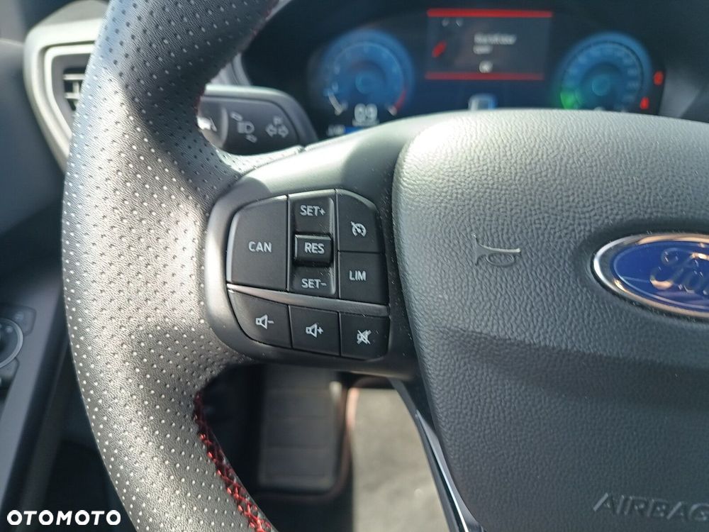 Ford Focus 1.0 EcoBoost mHEV ST-Line X - 15