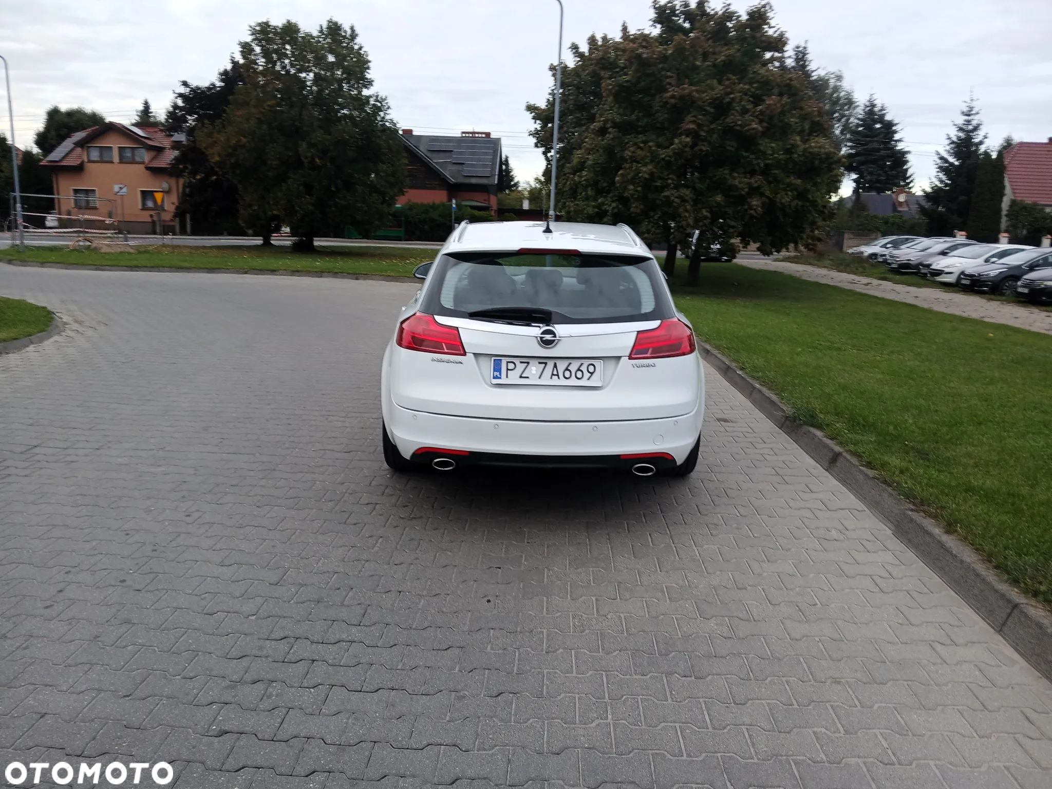 Opel Insignia ver-1-6-turbo-cosmo - 7