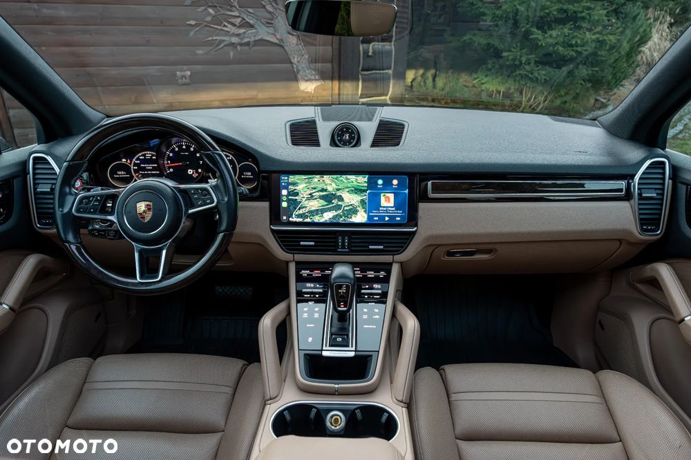Porsche Cayenne Standard - 31