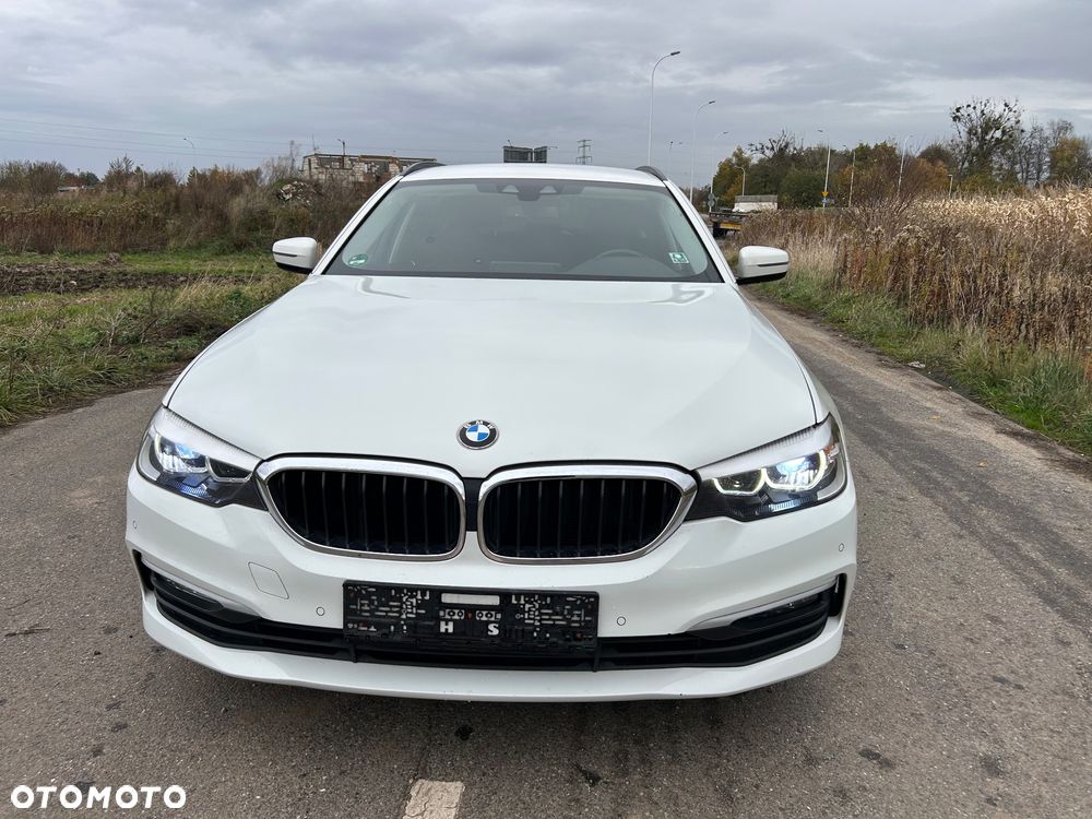 BMW Seria 5 520d Sport Line - 12