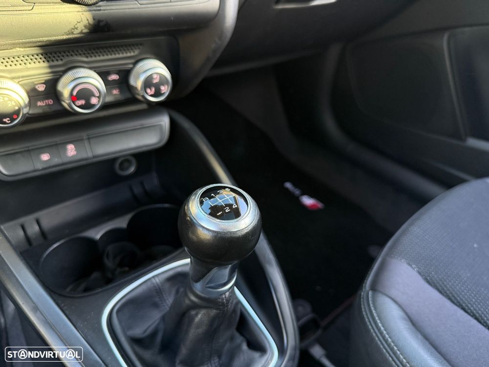 Audi A1 1.6 TDI S line Sport Pack - 19