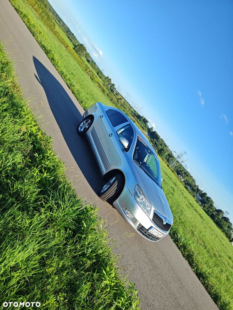 Skoda Octavia 1.6 TDI DPF DSG Classic - 5