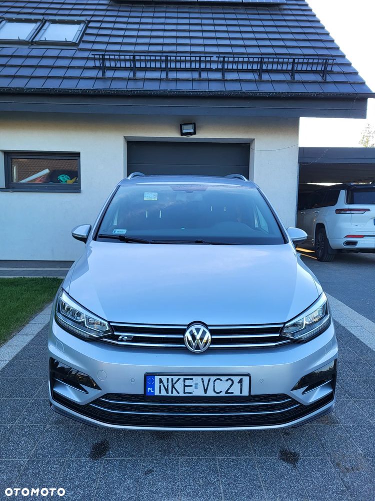 Volkswagen Touran - 1