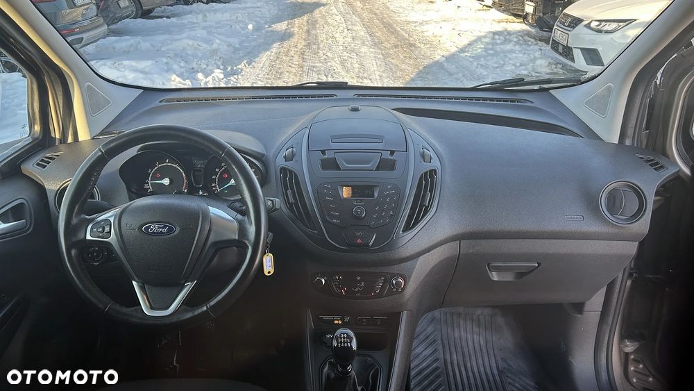 Ford Transit Courier Trend - 17