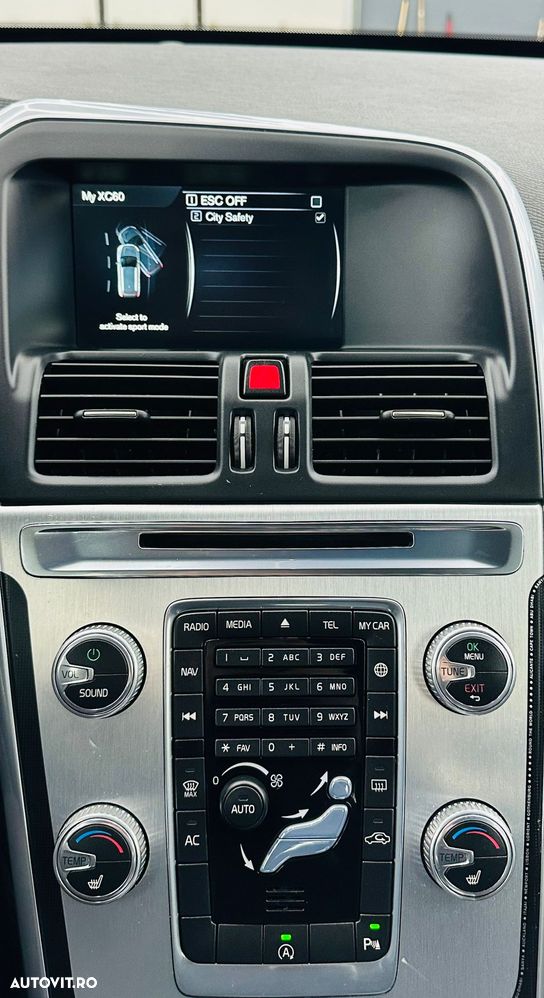 Volvo XC 60 D4 Ocean Race - 24