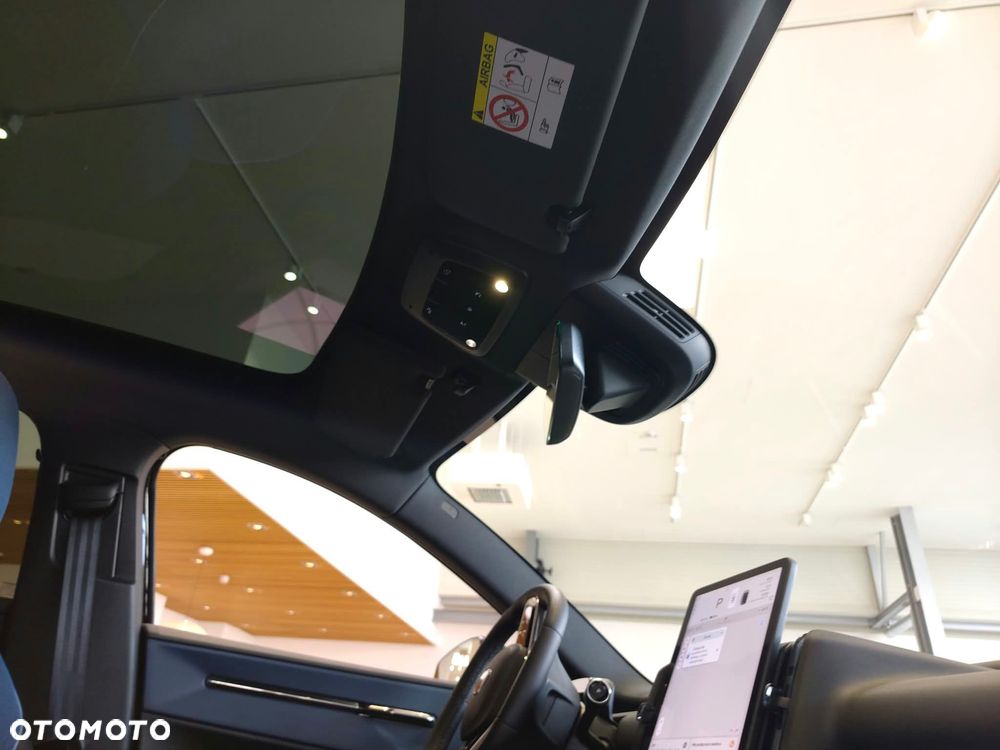 Volvo EX30 69kWh Single Motor Long Range Plus Black Edition - 27