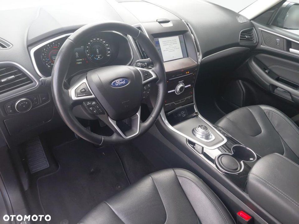 Ford S-Max - 22