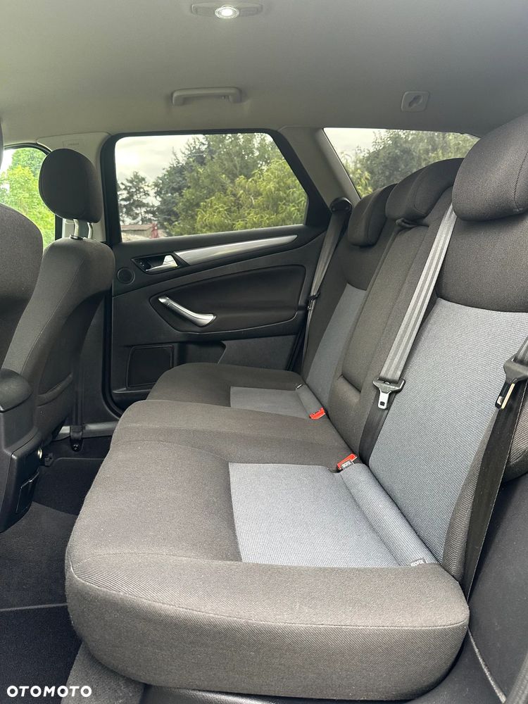 Ford Mondeo 2.0 TDCi Trend - 12