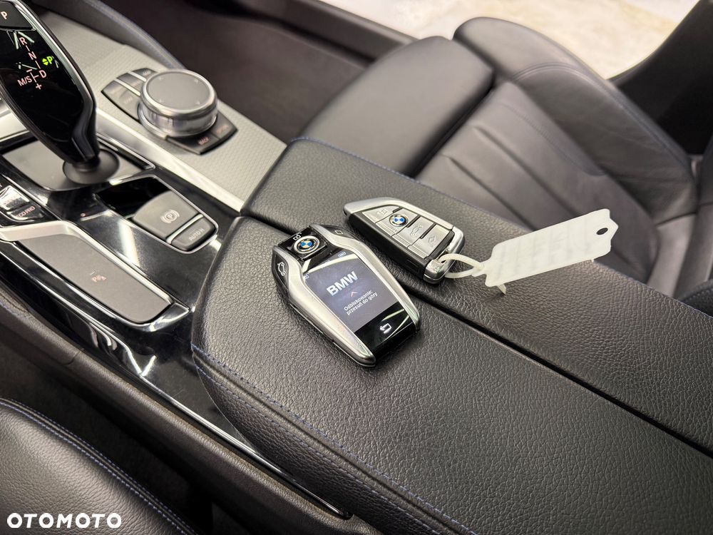 BMW Seria 5 520d M Sport Edition - 26