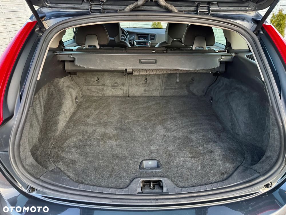 Volvo V60 DRIVe - 23