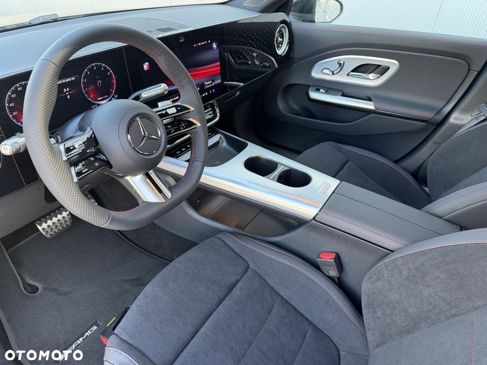 Mercedes-Benz CLA 200 mHEV 8G-DCT - 12