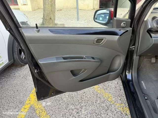 Chevrolet Spark 1.0 LT - 20