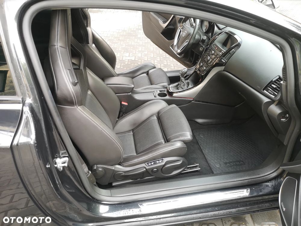 Opel Astra OPC - 9