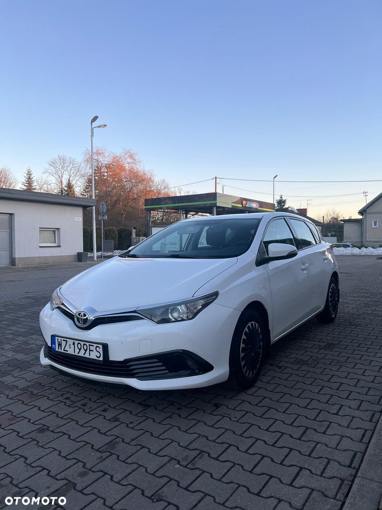 Toyota Auris 1.4 D-4D Comfort - 4
