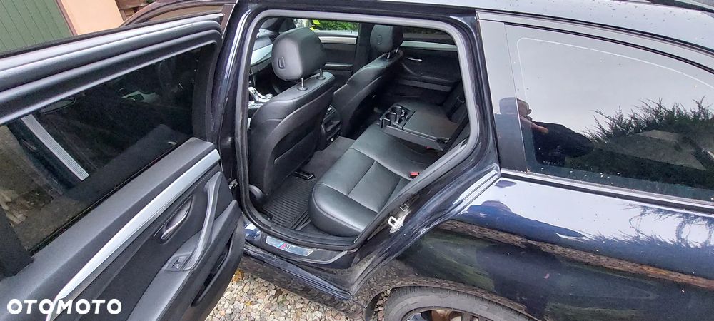 BMW Seria 5 530d xDrive Sport-Aut - 21