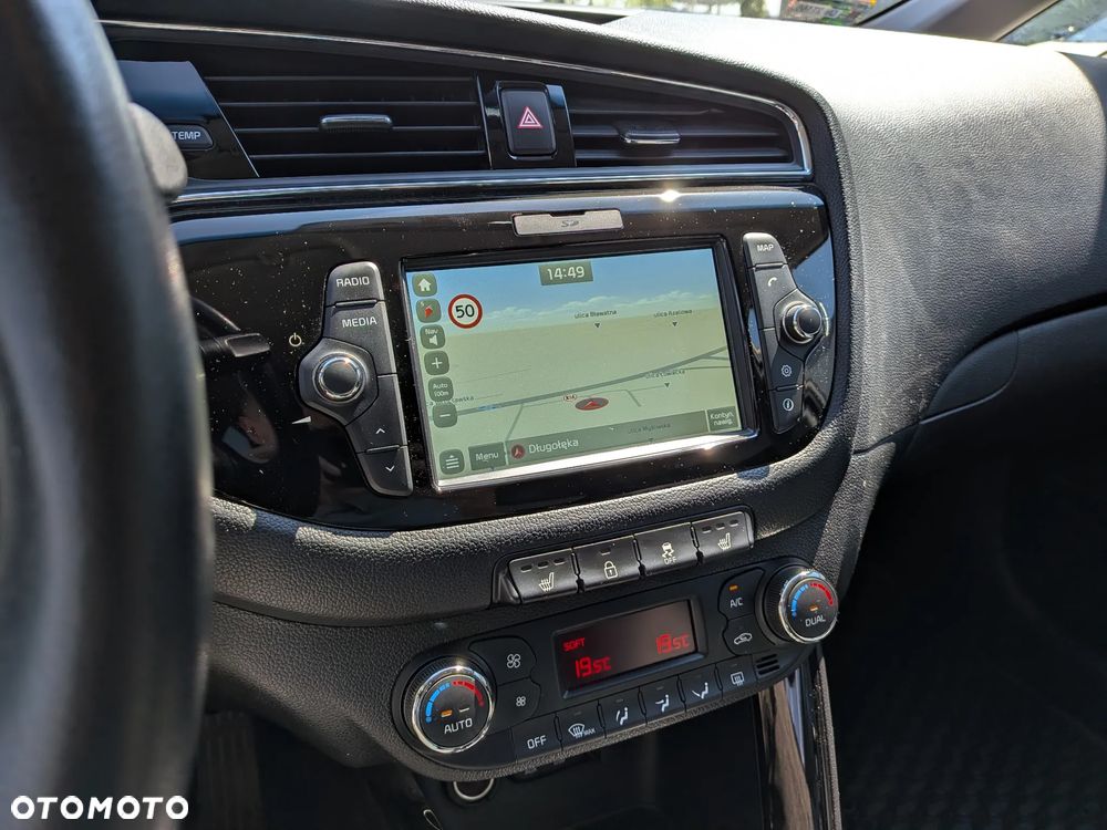 Kia Ceed 1.6 GDI L Business Line - 12