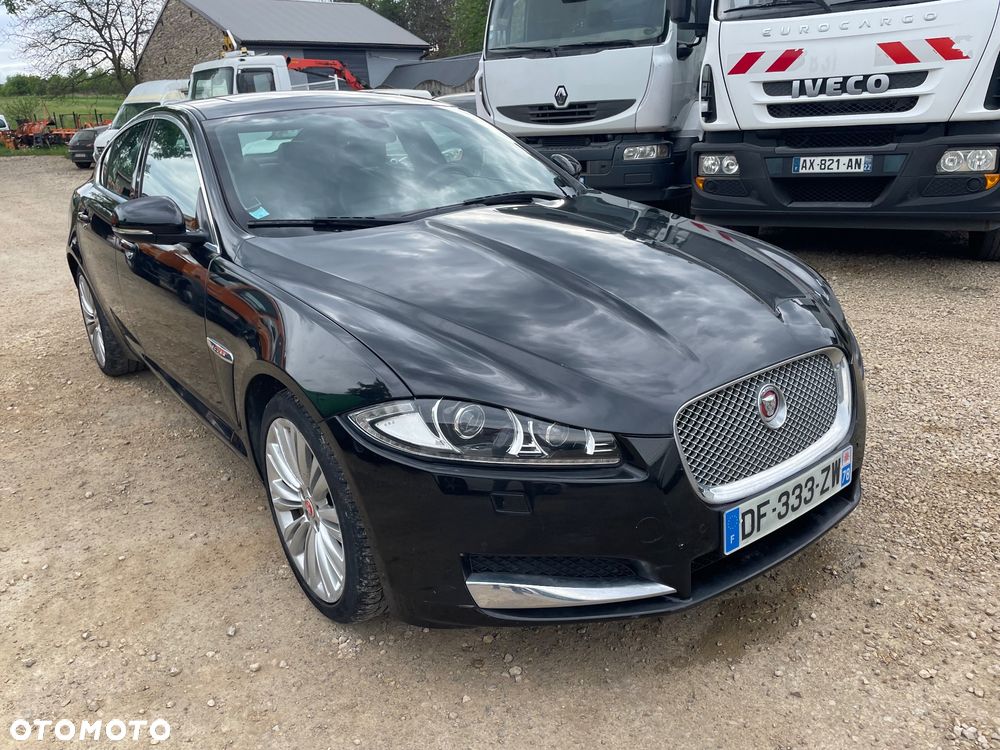 Jaguar XF - 20