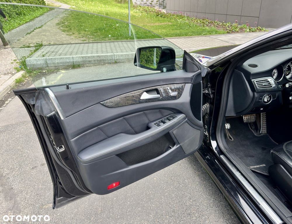 Mercedes-Benz CLS 350 d 4-Matic - 14