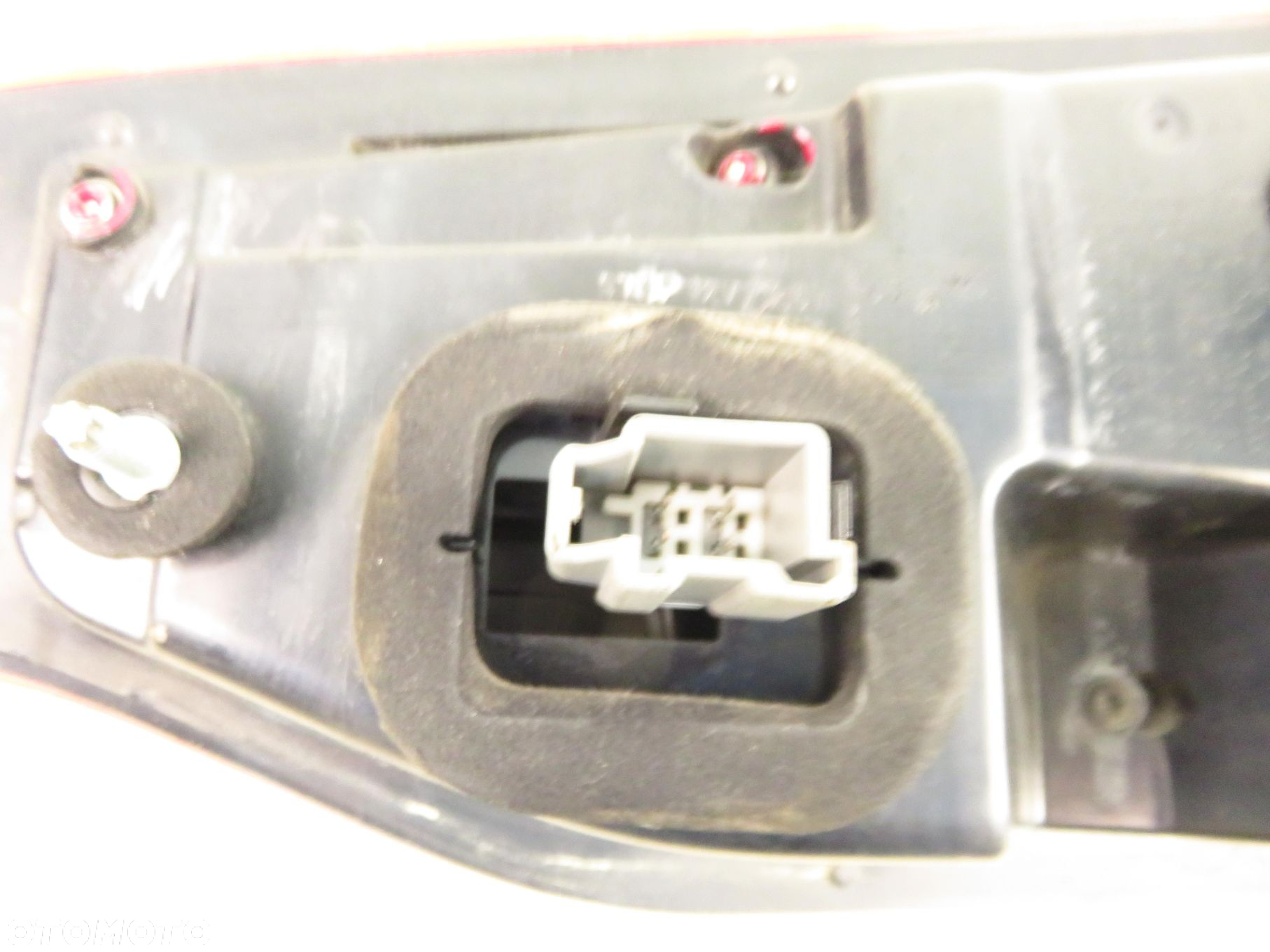LAMPA PRAWA TYLNA FORD S-MAX I LIFT 17318702 - 9