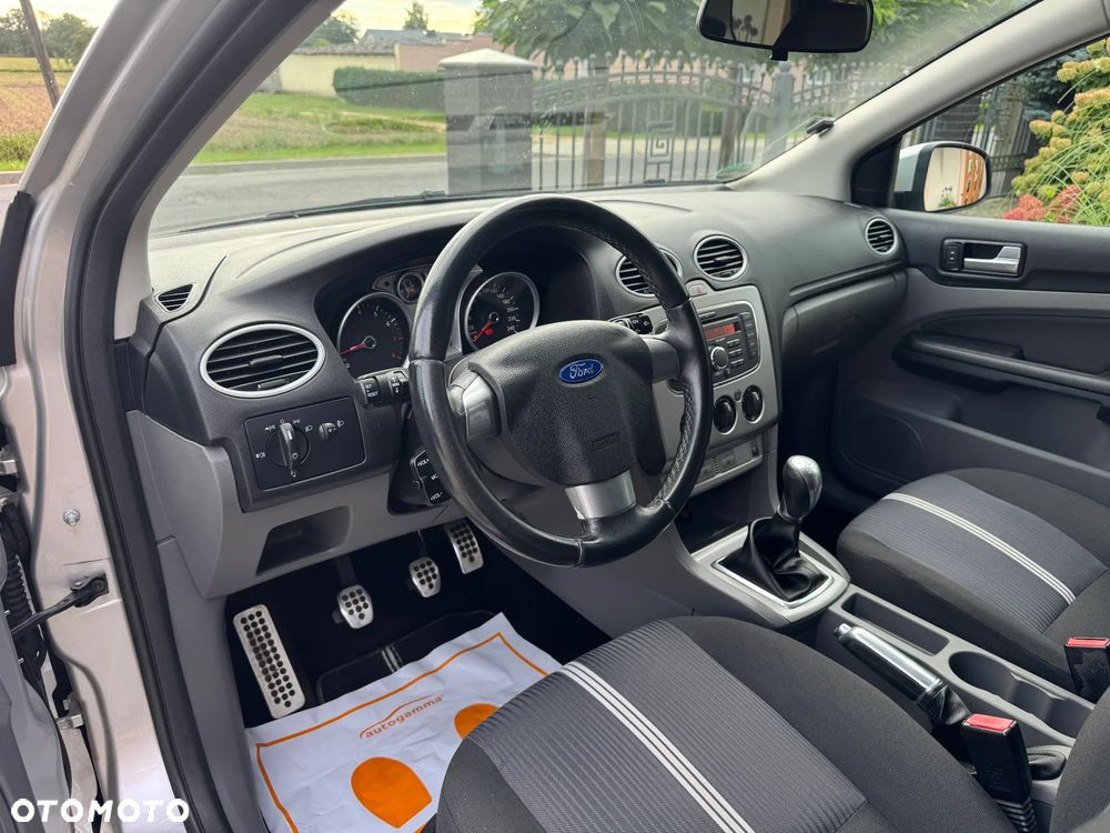 Ford Focus 1.6 Sport - 13