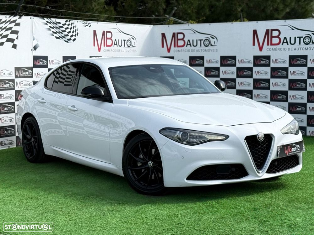 Alfa Romeo Giulia 2.2 D Super AT8 - 14