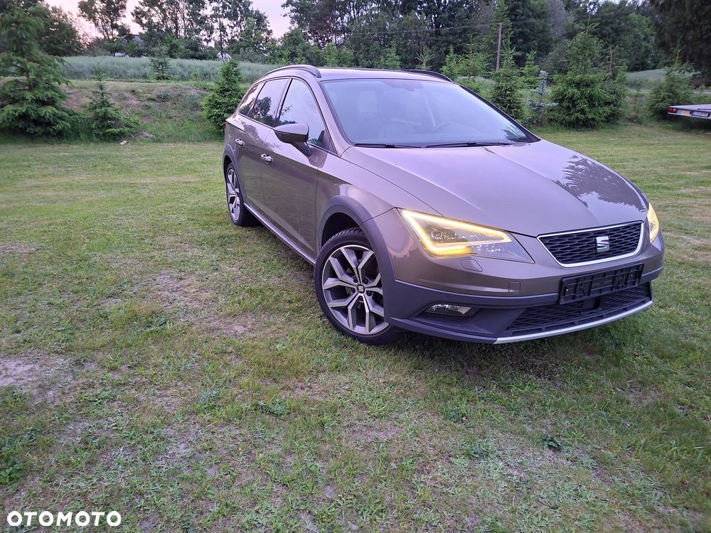 Seat Leon 1.8 TSI Xcellence S&S DSG - 10