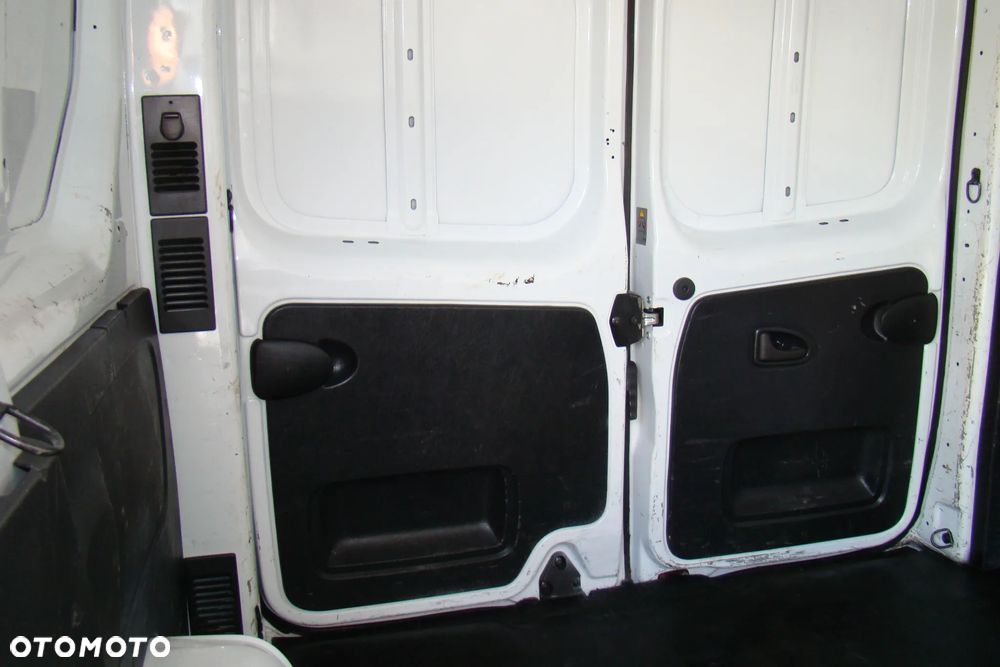 Opel vivaro - 11