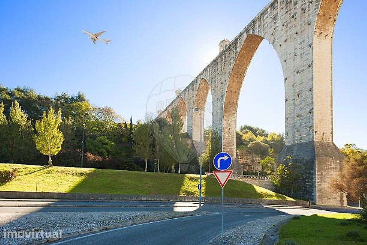 Prédio  para venda - Grande imagem: 2/23