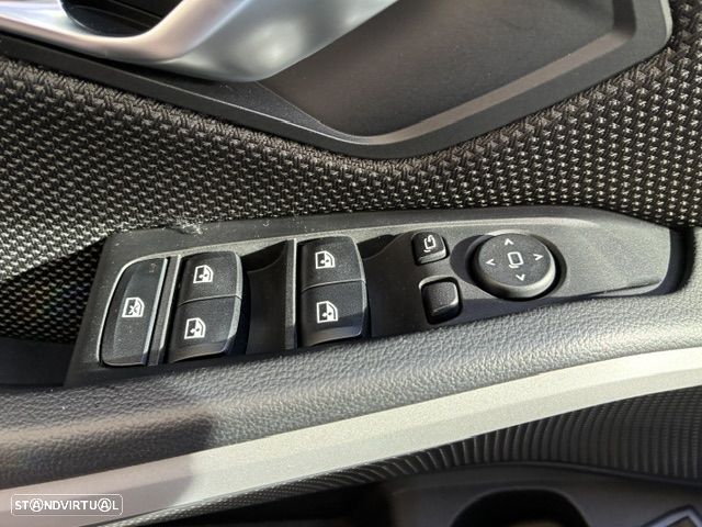 BMW 318 d Ultimate Auto - 27