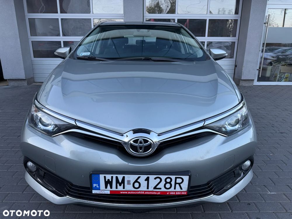 Toyota Auris 1.6 Premium - 22
