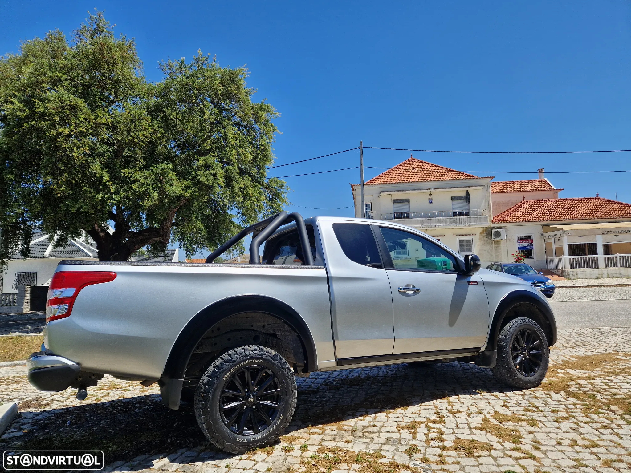 Mitsubishi L200 2.4 DI-D Club Intense Sport Strakar 4WD - 5