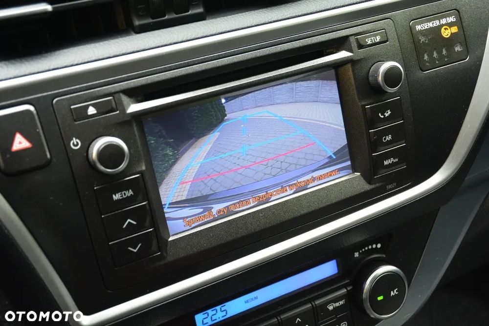 Toyota Auris Hybrid 135 Prestige - 10