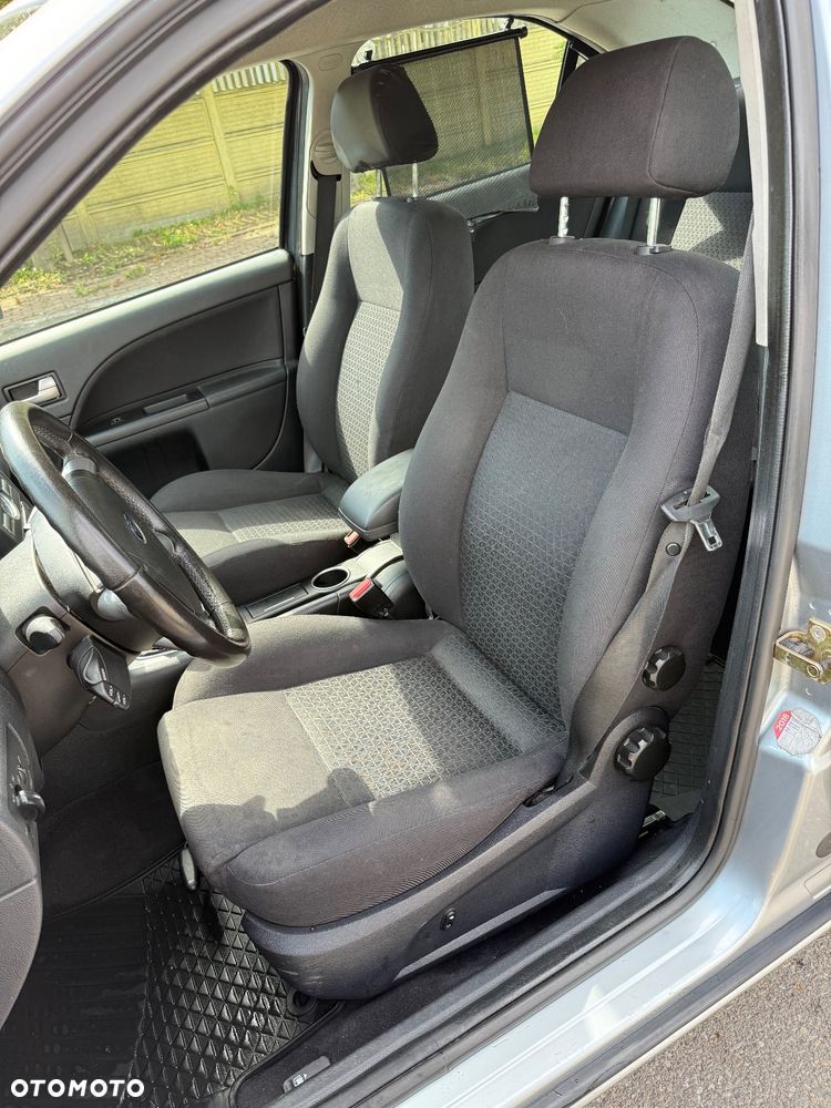 Ford Mondeo - 11