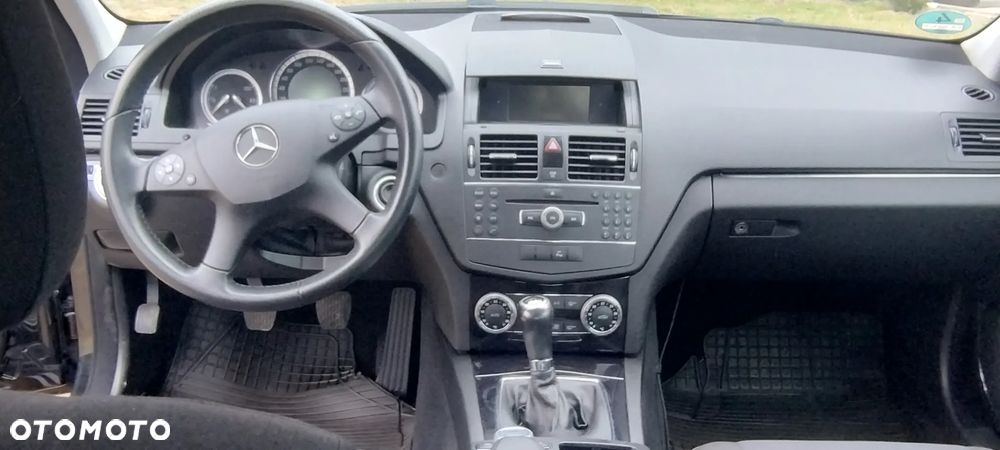 Mercedes-Benz Klasa C 180 Kompressor - 14