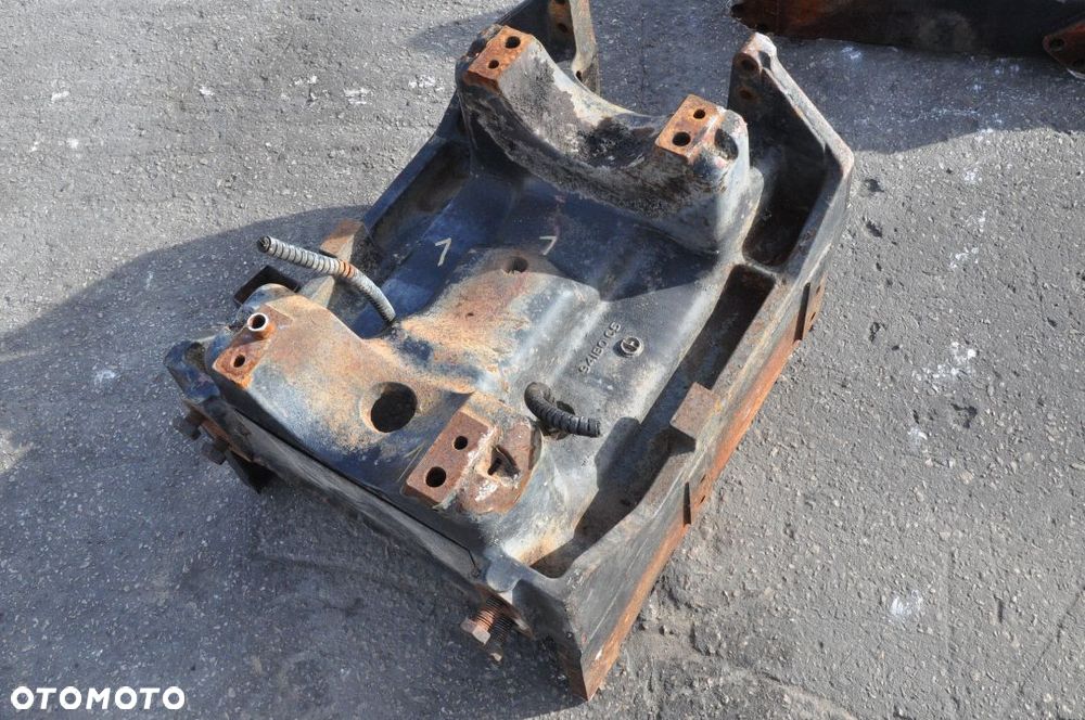 WSPORNIK RAMA SUPORT CASE NEW HOLLAND 94180C5 - 4