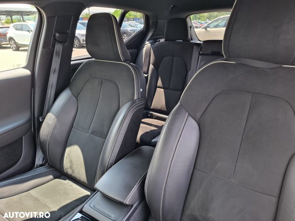 Volvo XC 40 B4 AT8 AWD Mild Hybrid R-Design - 15