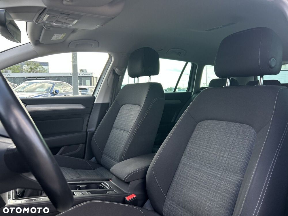 Volkswagen Passat Variant 2.0 TDI EVO Business - 12